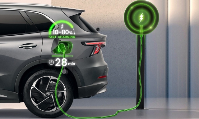 Autonomia auto elettriche: quanta ne rimane dopo 5 e 10 anni