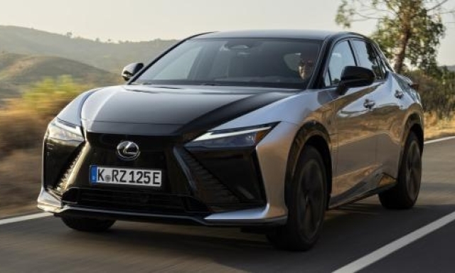 Lexus Rz, aperti gli ordini per l'Italia: prezzi e versioni