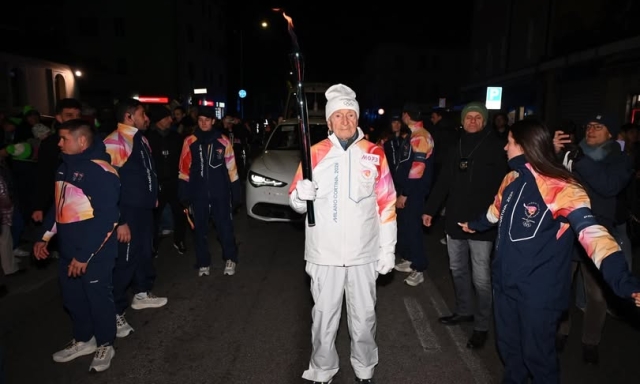 Torcia olimpica, un altro pasticcio: l'olimpionico Abdon Pamich lasciato senza assistenza