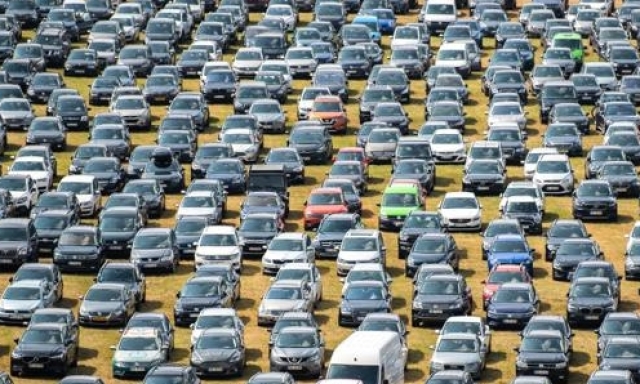 Immatricolazioni auto in Europa nel 2025, aumento del 2,4%