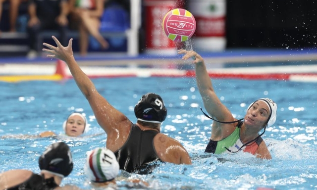 Europeo, il Setterosa travolge la Serbia: è già alla seconda fase