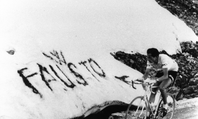 Morto Agostino Corradini: fu lui a scrivere "W Fausto" sulla neve dello Stelvio al Giro 1953