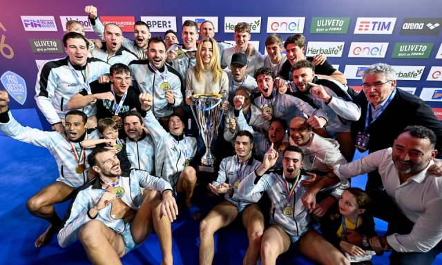 La Coppa Italia resta alla Pro Recco: 13-7 sul Savona