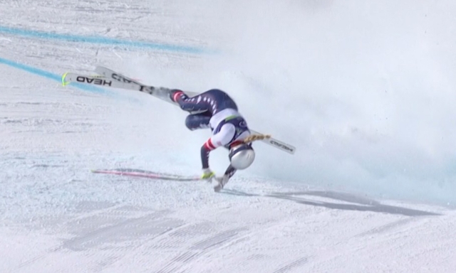 Dalla partenza a tutta alla caduta e le lacrime: la giornata da incubo di Lindsey Vonn