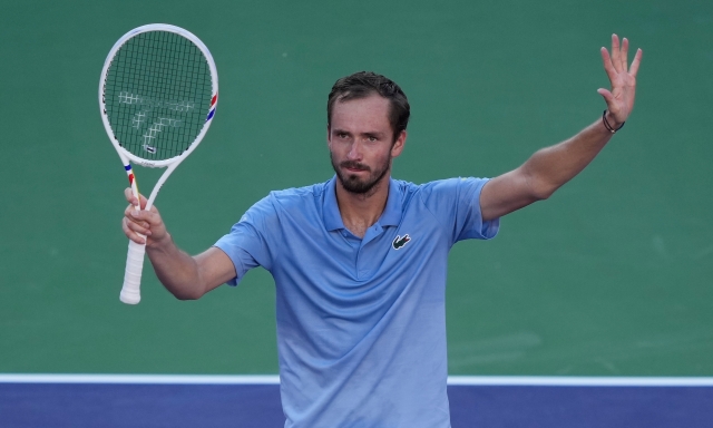 Allora Alcaraz può anche perdere... Medvedev fa la sorpresa a Indian Wells e sfida Sinner in finale