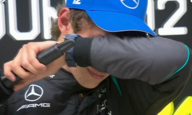 Kimi, lacrime di gioia: "Volevo riportare l'Italia in vetta e l'ho fatto". E poi: "Mi sto c... addosso"