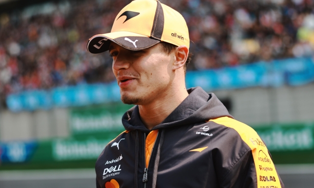 La sorpresa del doppio ritiro iniziale delle McLaren: quando le batterie diventano un problema