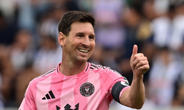 Messi si compra il Cornellà, storico club di Barcellona. Sarà sfida tra proprietari con Ronaldo?