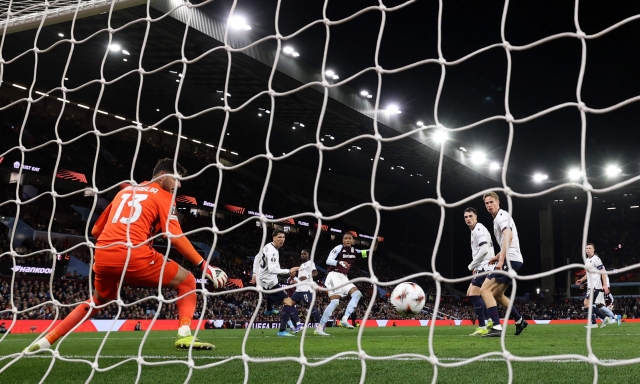 Fuori da tutto: i club come l'Italia stanno a guardare il bello degli altri