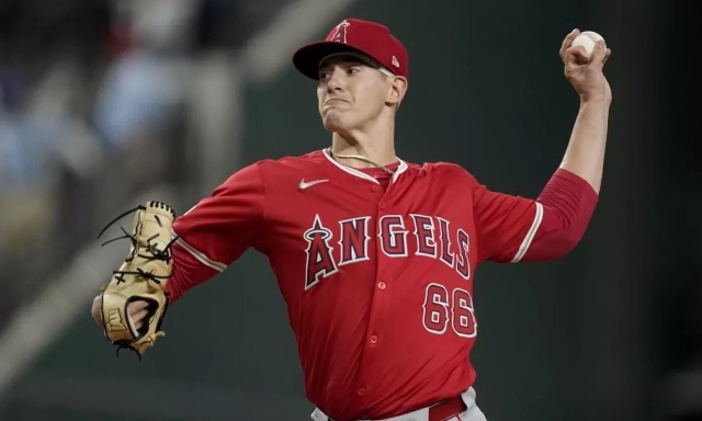 Aldegheri fa la storia: è il primo italiano che gioca e vince nel tempio del baseball, lo Yankee Stadium