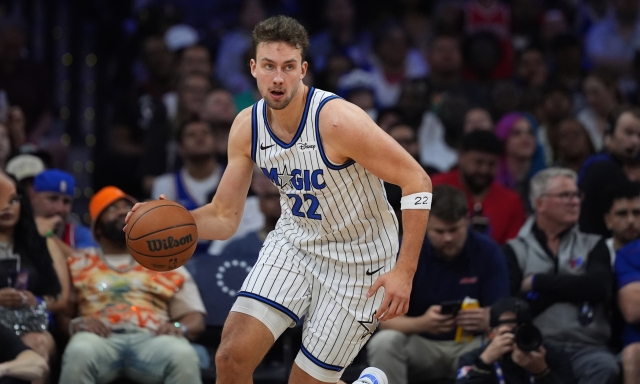 Orlando-Charlotte e Phoenix-Golden State, le ultime due sfide che valgono i playoff: l'analisi