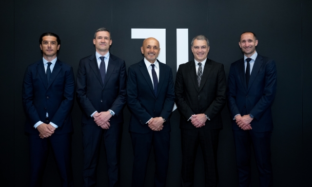 Comolli non parla con Spalletti, poi Chiellini, Modesto... Juve in cortocircuito, Elkann decide dopo il derby
