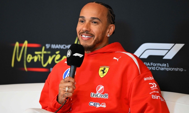 Hamilton: "Ritirarmi? Tanti lo vogliono, ma non ci penso proprio. Simulatore Ferrari straordinario"