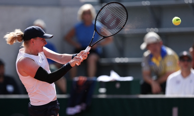 Tennis, Francesca Jones supera Fiona Ferro e fa il bis ai Palermo Ladies Open