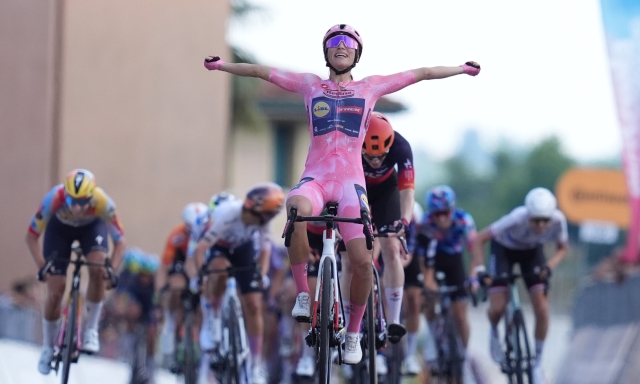 Giro Women, gran tris della Balsamo: sempre più rosa