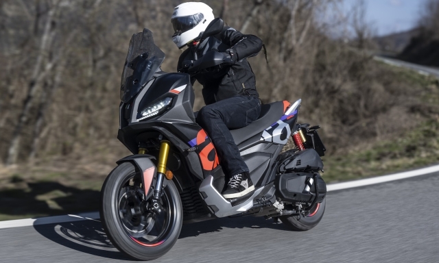 Scooter adventure: i 6 migliori modelli fra 300 e 400 cc del 2026