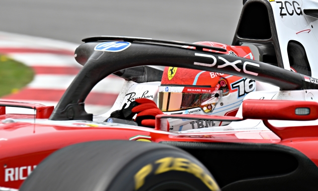 Agilità e meno dipendenza dalla batteria: perché nel GP di Monaco la Ferrari può volare