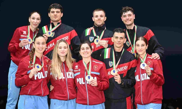 Assoluti di Roma: le Fiamme Oro tra le donne e i Carabinieri tra gli uomini vincono i titoli a squadre di sciabola