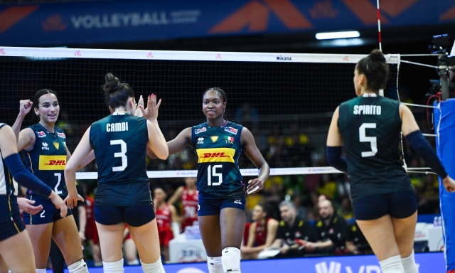 Velasco fa turnover ma il risultato non cambia: l'Italia domina 3-1 la Turchia. Ora l'esame Brasile