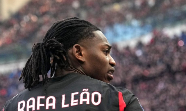 "Io via dal Milan contento e soddisfatto". Leao parla ancora di addio. E su Pioli...