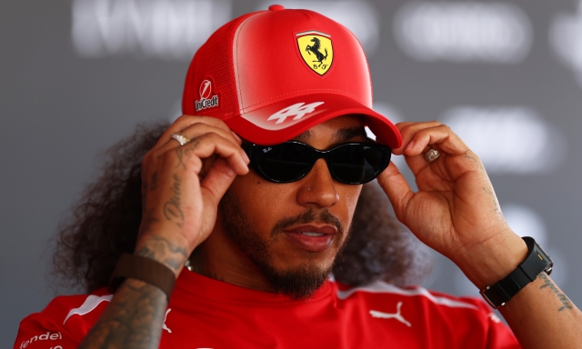 Hamilton: "Leclerc ha scelto i miei freni? L'obiettivo è dare input per migliorare i risultati Ferrari"