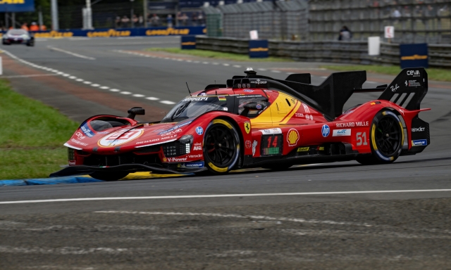 24 Ore di Le Mans, i piloti Ferrari: "Siamo a metà classifica, ma qui tutto può succedere"