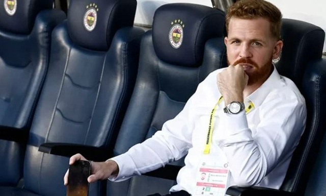 Rangnick dice no, e ora su chi vira il Milan? Resiste Planes e spunta Ozek, l'enfant prodige tedesco
