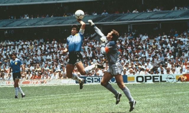 Shilton e la Mano de Dios, 40 anni dopo: "Fu uno shock: non perdonerò mai Maradona"