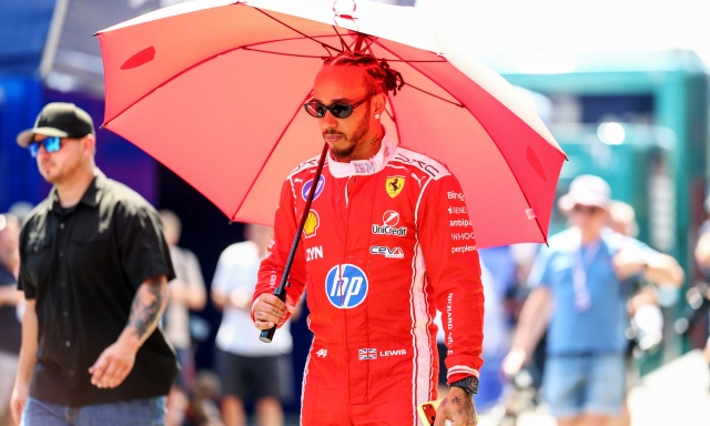 Il segreto di Hamilton: "Nel 2025 avevo un disco cervicale lesionato. Il titolo? Si va gara per gara"