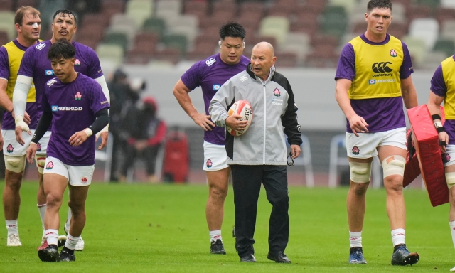 L'Italia, la squalifica, il solito Eddie Jones: "Farò come Mou, datemi un cesto della lavanderia"