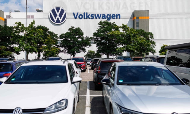Volkswagen traccia la rotta per il 2030: gamma ridotta e nuove sinergie fra i brand