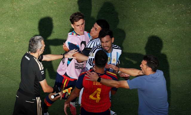 Il pugno di Molina, la reazione spagnola, la violenza di Paredes: indagine Fifa sulla maxi rissa