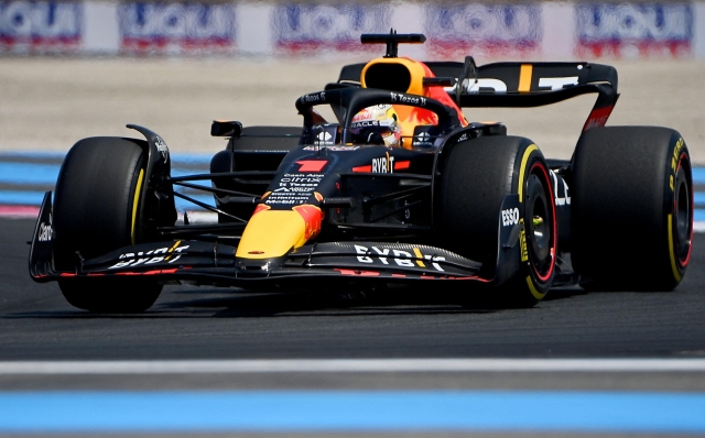 Red Bull Racing's Dutch driver Max Verstappen steers his car during the third free practice session ahead of the French Formula One Grand Prix at the Circuit Paul Ricard in Le Castellet, southern France, on July 23, 2022. (Photo by CHRISTOPHE SIMON / AFP)