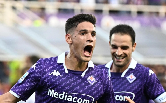 Fiorentina's defender Martinez Quarta  (L) celebrate after scoring a goal during the Italian serie A soccer match ACF Fiorentina vs Atalanta B.C. at Artemio Franchi Stadium in Florence, Italy, 17 September 2023 ANSA/CLAUDIO GIOVANNINI