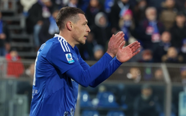 Como 1907's forward Andrea Belotti during the Italian Serie A soccer match Como 1907 vs AC Monza at Giuseppe Sinigaglia stadium in Como, Italy, 30 November 2024, Italy,  ANSA / ROBERTO BREGANI