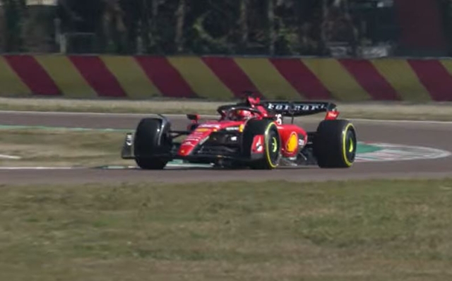 Leclerc in pista con la Ferrari SF-23