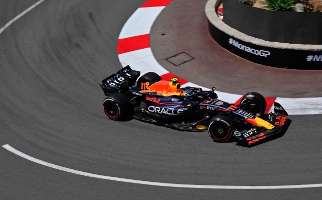 Red Bull Racing's Mexican driver Sergio Perez drives during the first practice session of the Formula One Monaco Grand Prix at the Monaco street circuit in Monaco, on May 26, 2023. (Photo by ANDREJ ISAKOVIC / AFP)