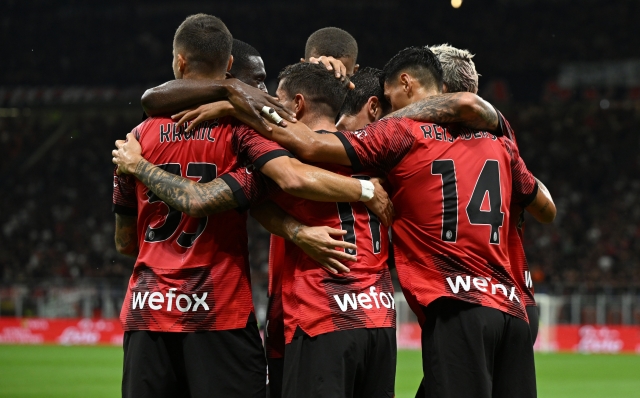 MILAN, ITALY - AUGUST 26:  Christian Pulisic of AC Milan celebrates with team-mates after scoring the opening goal during the Serie A TIM match between AC Milan and Torino FC at Stadio Giuseppe Meazza on August 26, 2023 in Milan, Italy. (Photo by Claudio Villa/AC Milan via Getty Images)