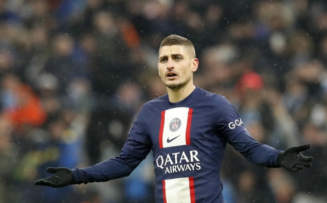 epa10493037 Marco Verratti of Paris Saint Germain reacts during the French Ligue 1 soccer match between Olympique Marseille and Paris Saint Germain at the Velodrome Stadium in Marseille, southern France, 26 February 2023.  EPA/SEBASTIEN NOGIER