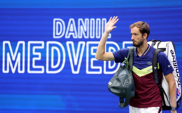 NEW YORK, NEW YORK - SEPTEMBER 10: Daniil Medvedev of Russia is introduced prior to his Men's Singles Final match against Novak Djokovic of Serbia on Day Fourteen of the 2023 US Open at the USTA Billie Jean King National Tennis Center on September 10, 2023 in the Flushing neighborhood of the Queens borough of New York City.   Mike Stobe/Getty Images/AFP (Photo by Mike Stobe / GETTY IMAGES NORTH AMERICA / Getty Images via AFP)