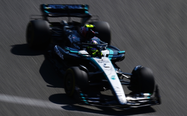 BAHRAIN, BAHRAIN - FEBRUARY 22: Lewis Hamilton of Great Britain driving the (44) Mercedes AMG Petronas F1 Team W15 on track during day two of F1 Testing at Bahrain International Circuit on February 22, 2024 in Bahrain, Bahrain. (Photo by Clive Mason/Getty Images)