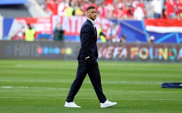 epa11418642 Marko Arnautovic of Austria walks on the pitch the UEFA EURO 2024 group D soccer match between Austria and France, in Dusseldorf, Germany, 17 June 2024.  EPA/FRIEDEMANN VOGEL