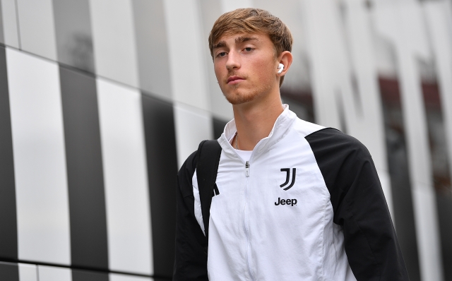 ALESSANDRIA, ITALY - OCTOBER 29: Dean Donny Huijsen of Juventus Next Gen arrives at the stadium ahead of the match between Juventus Next Gen and  Olbia at Stadio Giuseppe Moccagatta on October 29, 2023 in Alessandria, Italy. (Photo by Valerio Pennicino - Juventus FC/Juventus FC via Getty Images)