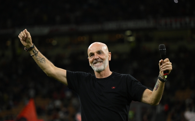 MILAN, ITALY - MAY 25: Head coach of AC Milan Stefano Pioli greets the fans for his last match with AC Milan at the end of the Serie A TIM match between AC Milan and US Salernitana at Stadio Giuseppe Meazza on May 25, 2024 in Milan, Italy. (Photo by Claudio Villa/AC Milan via Getty Images)