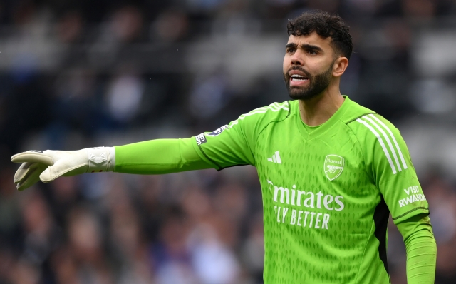 LONDON, ENGLAND - APRIL 28: David Raya of Arsenal reacts during the Premier League match between Tottenham Hotspur and Arsenal FC at Tottenham Hotspur Stadium on April 28, 2024 in London, England. (Photo by Justin Setterfield/Getty Images) (Photo by Justin Setterfield/Getty Images)