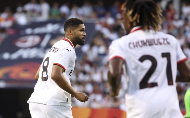 CHICAGO, ILLINOIS - JULY 31: Ruben Loftus-Cheek of AC Milan looks on during the Pre-Season Friendly match between AC Milan and Real Madrid at Soldier Field on July 31, 2024 in Chicago, Illinois.  (Photo by Giuseppe Cottini/AC Milan via Getty Images)