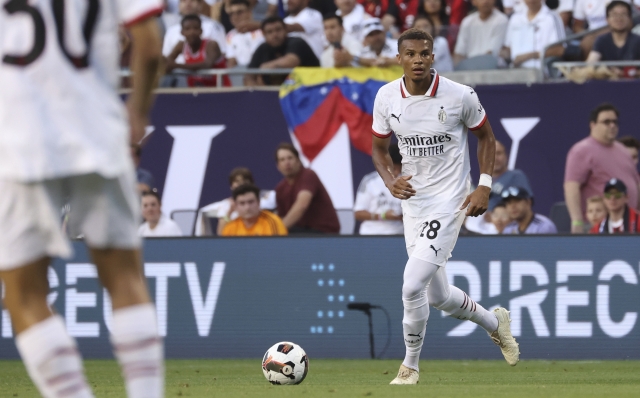 CHICAGO, ILLINOIS - JULY 31: Malik Thiaw of AC Milan in action during the Pre-Season Friendly match between AC Milan and Real Madrid at Soldier Field on July 31, 2024 in Chicago, Illinois.  (Photo by Giuseppe Cottini/AC Milan via Getty Images)