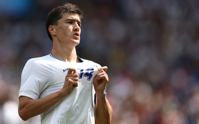 Uzbekistan's forward #14 Eldor Shomurodov reacts after missing a goal opportunity during the men's group C football match between Uzbekistan and Spain of the the Paris 2024 Olympic Games at the Parc des Princes in Paris on July 24, 2024. (Photo by FRANCK FIFE / AFP)