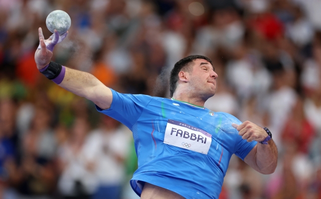 PARIS, FRANCE - AUGUST 03: Leonardo Fabbri of Team Italy competes during the Men's Shot Put Final on day eight of the Olympic Games Paris 2024 at Stade de France on August 03, 2024 in Paris, France. (Photo by Michael Steele/Getty Images)