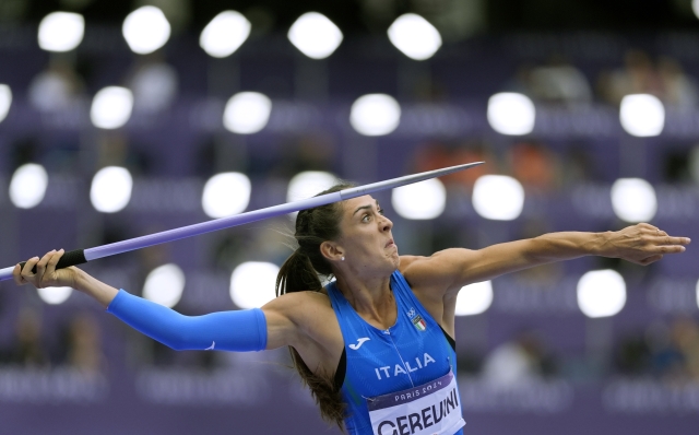 Sveva Gerevini, of Italy, throws in the women's heptathlon javelin at the 2024 Summer Olympics, Friday, Aug. 9, 2024, in Saint-Denis, France. (AP Photo/Matthias Schrader)